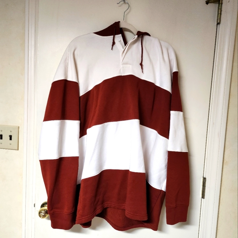 Levi's striped sweatshirt. XXL. fits larger.